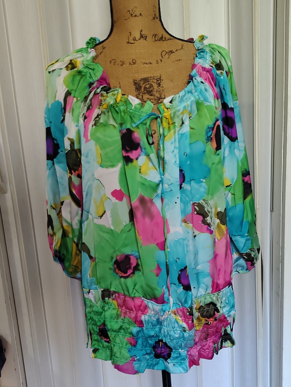 Essentials by Milano Boho Floral Peasant Blouse Size Large